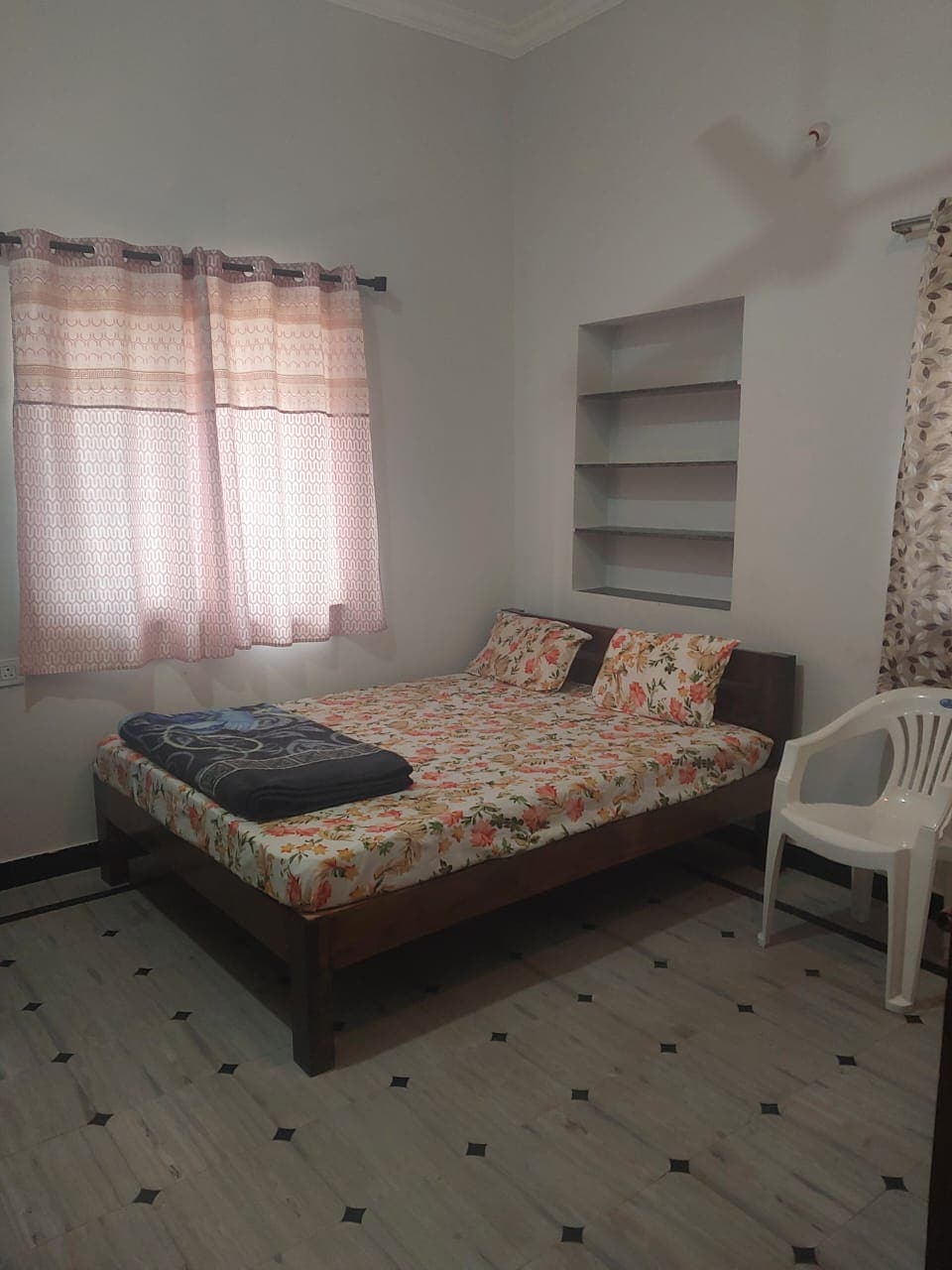 SRINIVASA RESIDENCY - Tap to explore photos