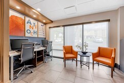 Holiday Inn Express & Suites NASHVILLE SOUTHEAST - ANTIOCH
