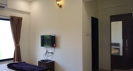 Horizon cottage Room Type - Deluxe AC Room