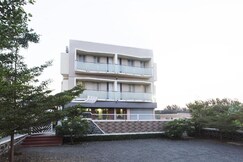 Hotel Shriniwas Executive