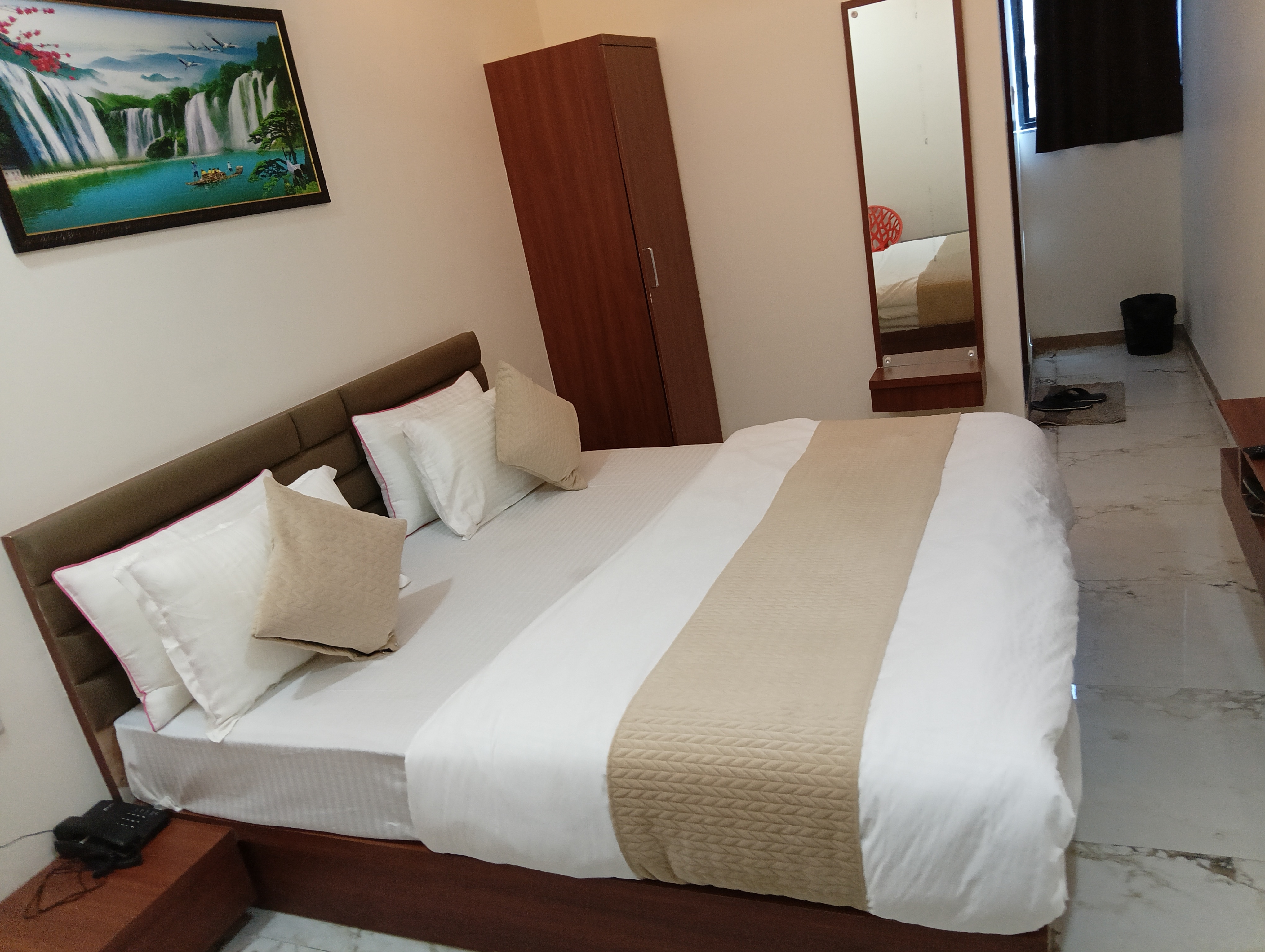 Hotel RR INN - Tap to explore photos