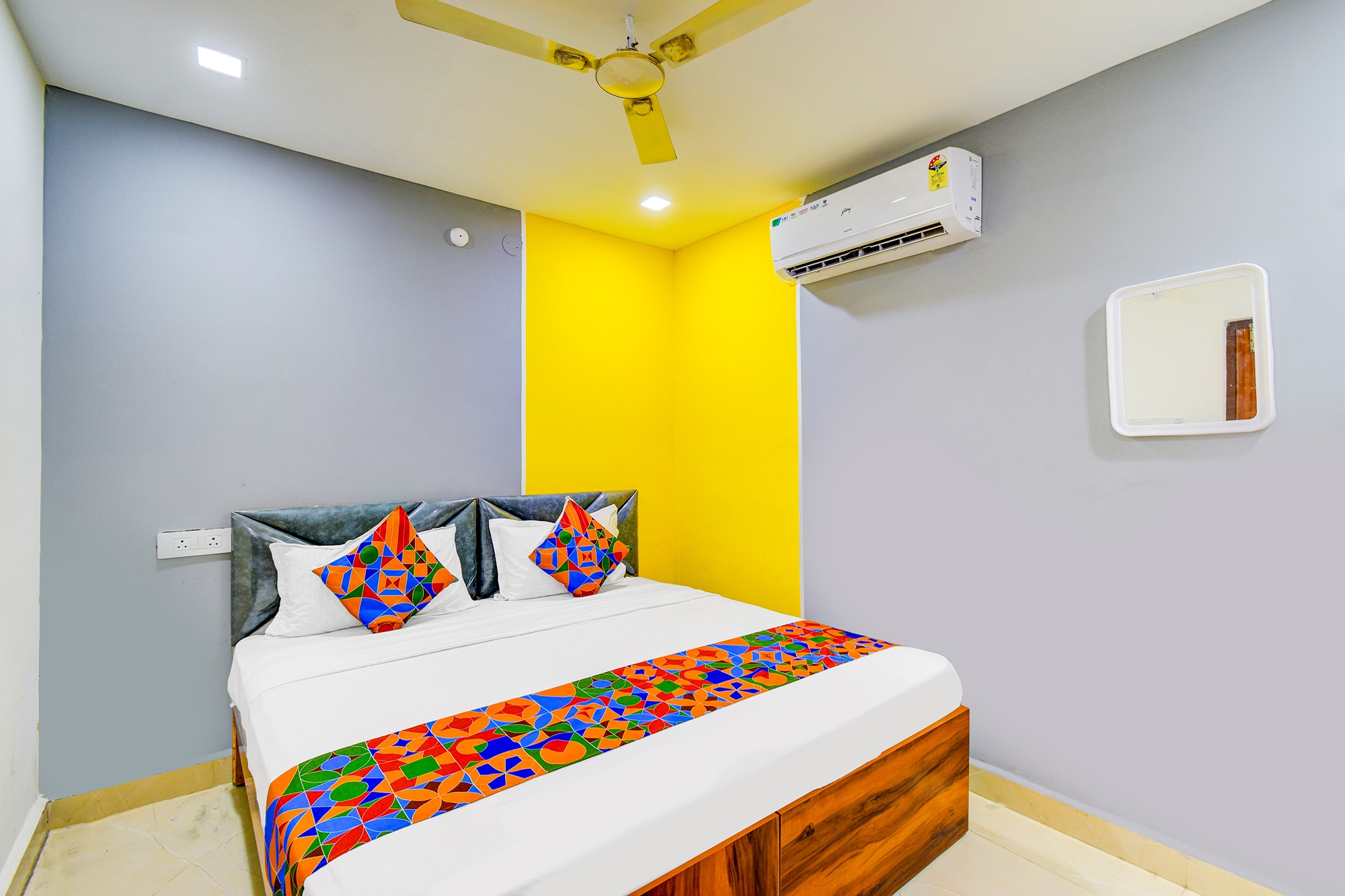 FabHotel R3 Atmos - Cyber Towers & Metro, Hitech City - Tap to explore photos