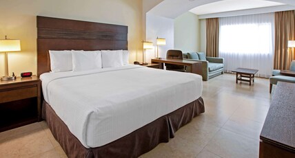 Wyndham Garden Cancun Downtown Room Type - 1 King Bed, Junior Suite, Non-Smoking