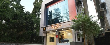 Hotel Vishnupriya Grand