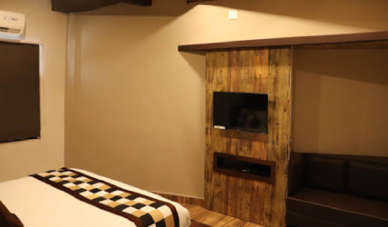 Hotel Niraj Deep - Tap to explore photos
