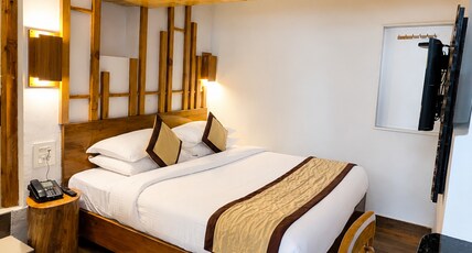 The Legacy Luxury by Bridge View Room Type - Classic Room Non View