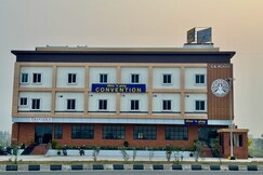 TRIVIERA HOTEL