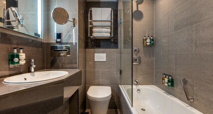 Radisson Blu Hotel, London Mercer Street Room Type - Cozy Double Room