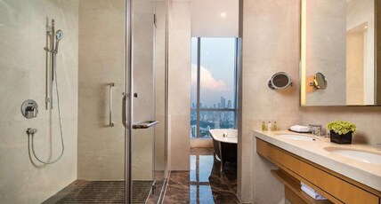 DoubleTree by Hilton Hotel Guangzhou Room Type - KING EXECUTIVE SUITE
