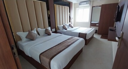 Chakravarthi Grand Room Type - Four Bed AC