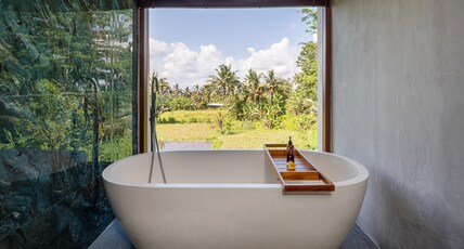 Emana Akatara Room Type - Emana Suite with Rice Field View and Balcony Emana Akatara Room Type - Emana Suite with Rice Field View and Balcony