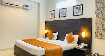 Hotel Kanishk Room Type - Deluxe Room Hotel Kanishk Room Type - Deluxe Room