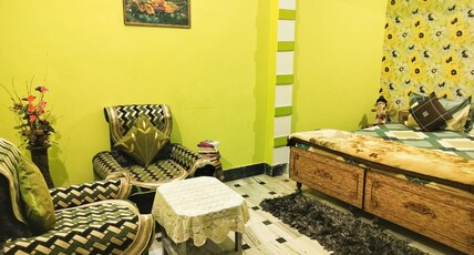Cozy Abode Mahakumbh Area Room Type - Bedroom 1