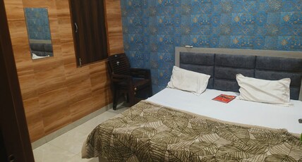 Krapalu Hari Dham Room Type - Bedroom 102
