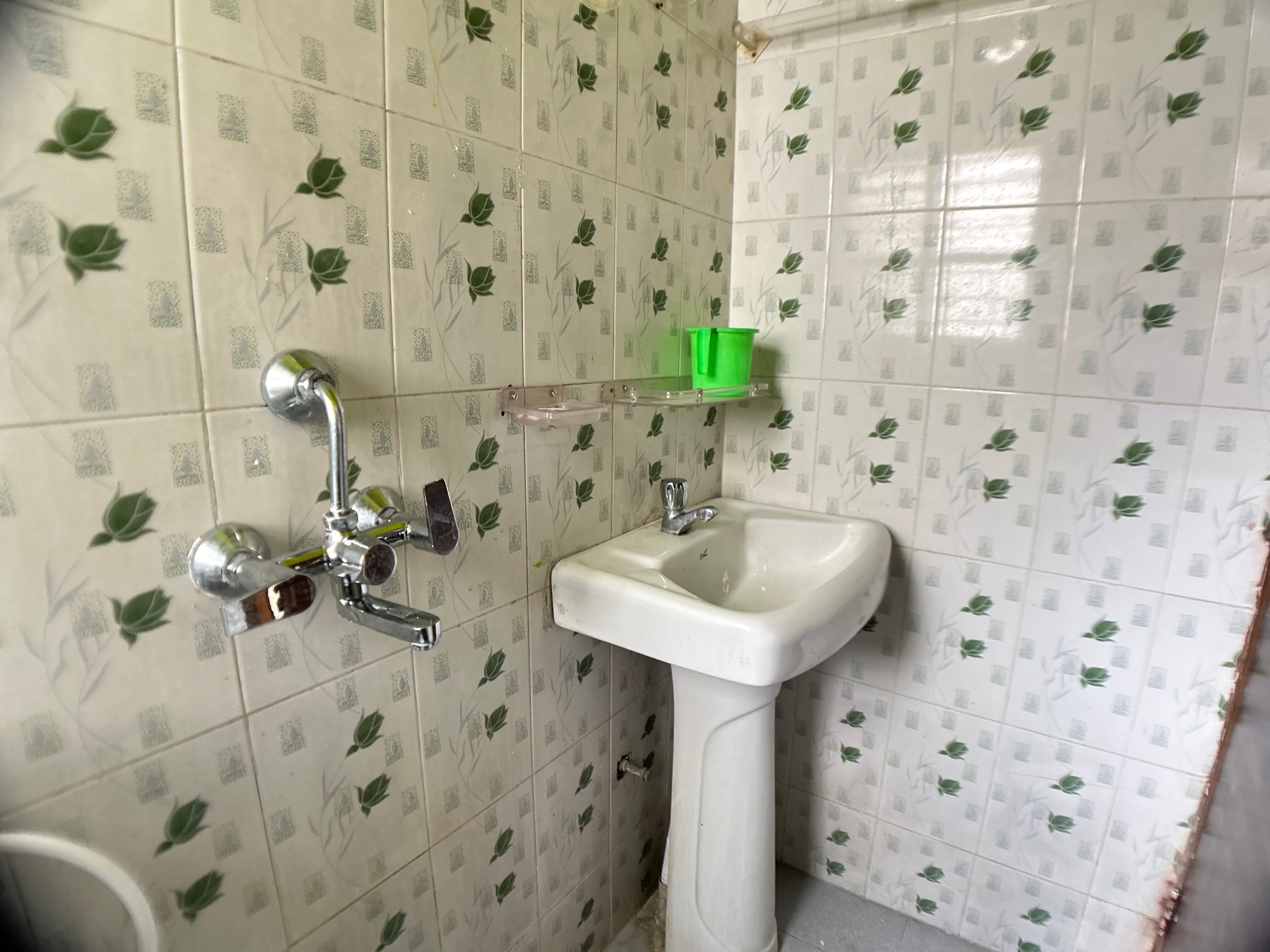 The Cozy M M Homestay - Tap to explore photos