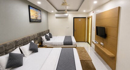 Hotel Bhagya Room Type - Super Deluxe Room