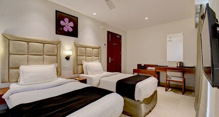 Elite Homes Room Type - Classic Twin AC Bed Room