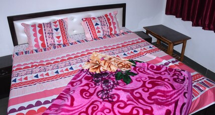 Hotel Rawat Room Type - Deluxe Ac Double Bed Room