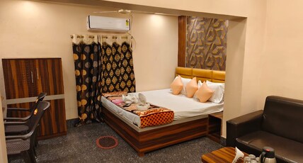 Hotel Maa Parbati Room Type - Premium AC
