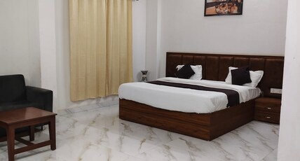 Hotel Raj Vilas Room Type - Deluxe Room