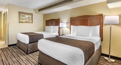 Best Western Plus North Miami-Bal Harbour Room Type - 2 Double Beds, Mobility Accessible, Communication Assistance, Bathtub, Non-Smoking Best Western Plus North Miami-Bal Harbour Room Type - 2 Double Beds, Mobility Accessible, Communication Assistance, Bathtub, Non-Smoking