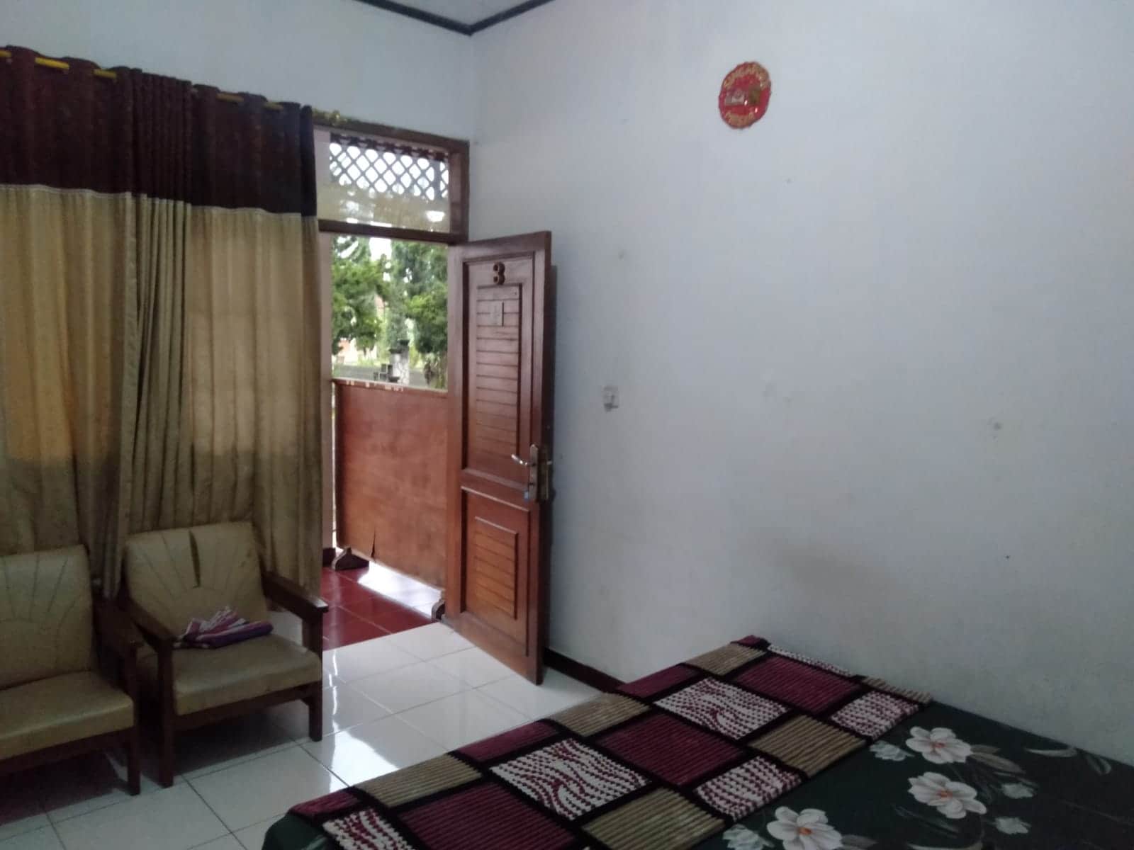 OYO 95039 Hotel Agung Permata Artha - Tap to explore photos