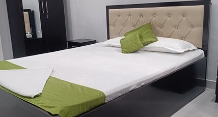 City Hub Stay Room Type - Deluxe double room