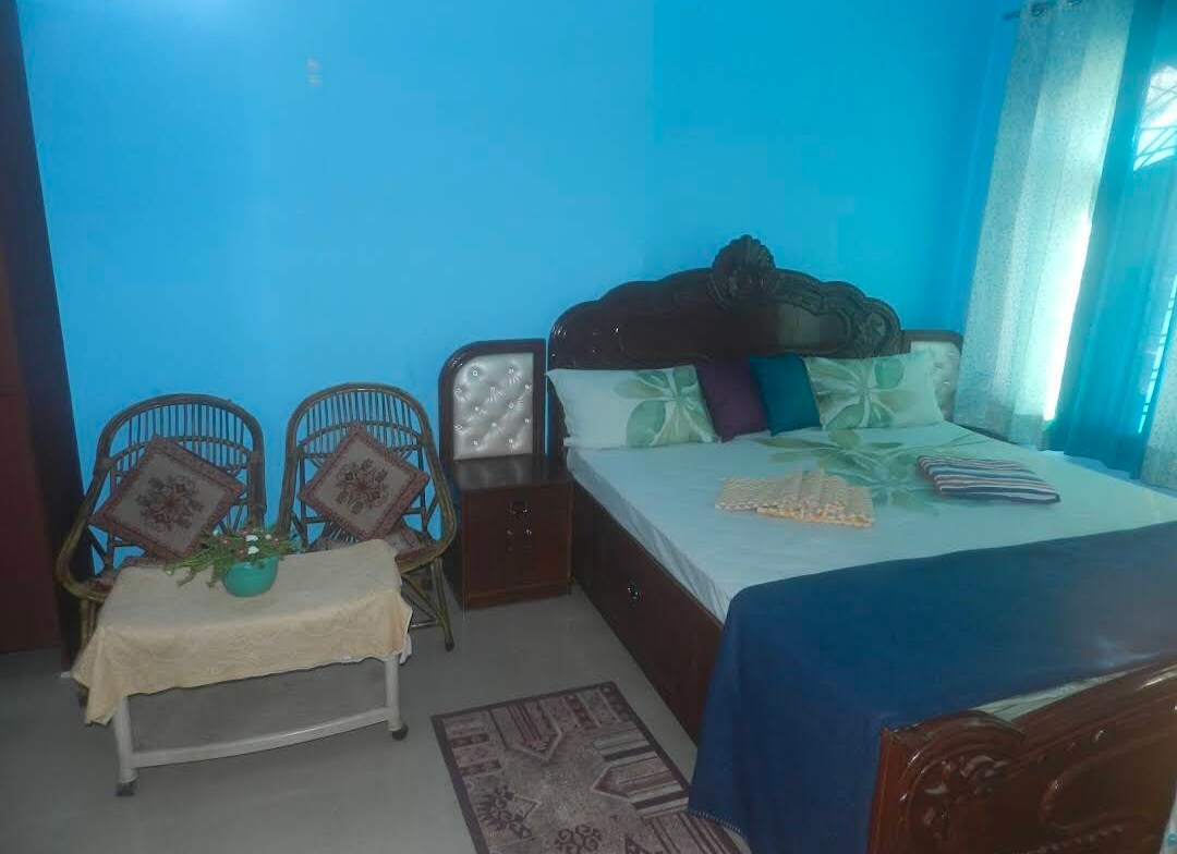 Gayatri homestay - Tap to explore photos