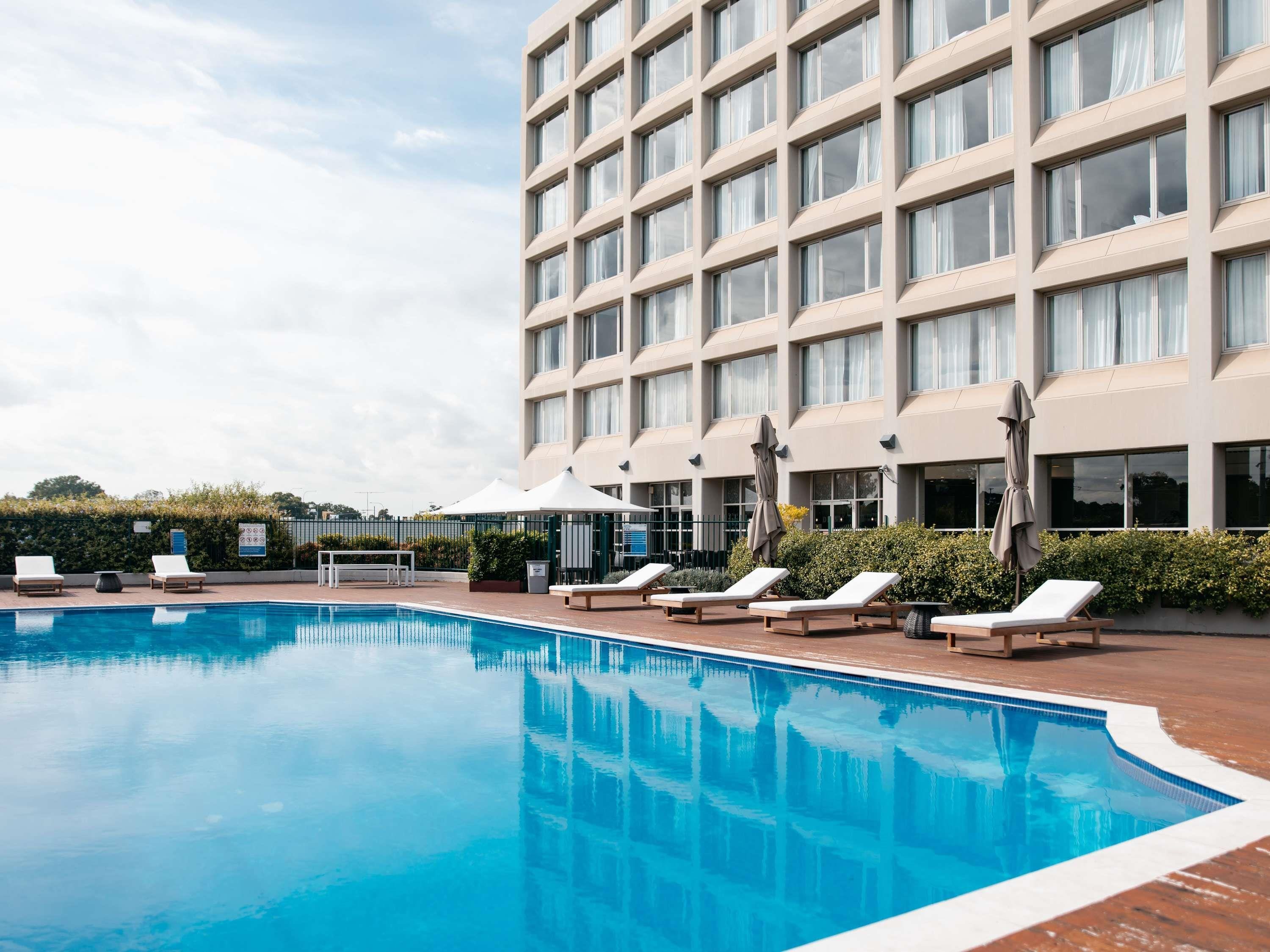 Mercure Sydney Parramatta - Tap to explore photos
