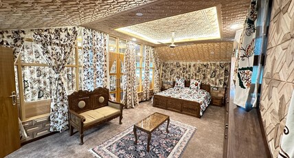 Kashmir Aikyam House Room Type - ROOM 5 : LUXURY