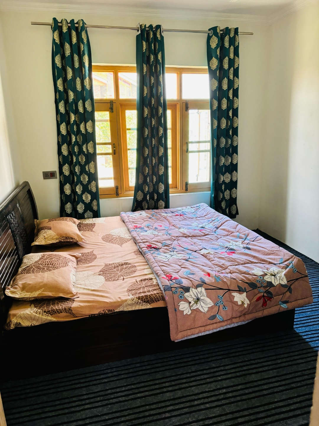 Peace Nest Homestay - Tap to explore photos