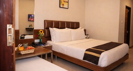 Hotel Blue Moon Delux Room Type - Deluxe Room - AC