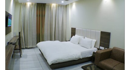 Hotel Grand Surya Room Type - Premium