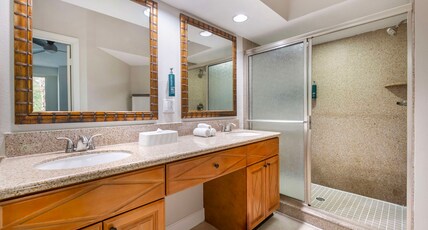Hilton Vacation Club Cypress Pointe Orlando Room Type - 2BDRM STE KING QUEEN