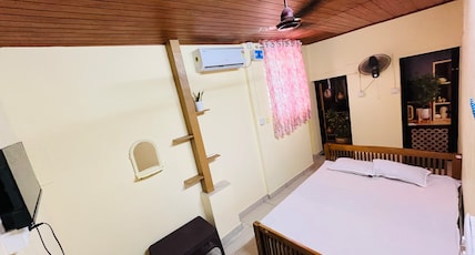 SREE PADAM DORMITORY Room Type - Sreepadam-AC Rooms