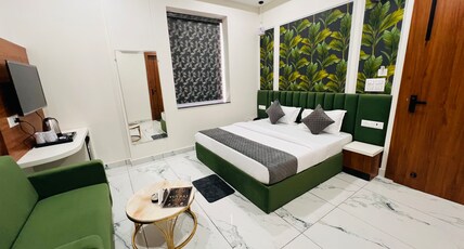 Hotel yuvraj inn Room Type - Deluxe Room with City View