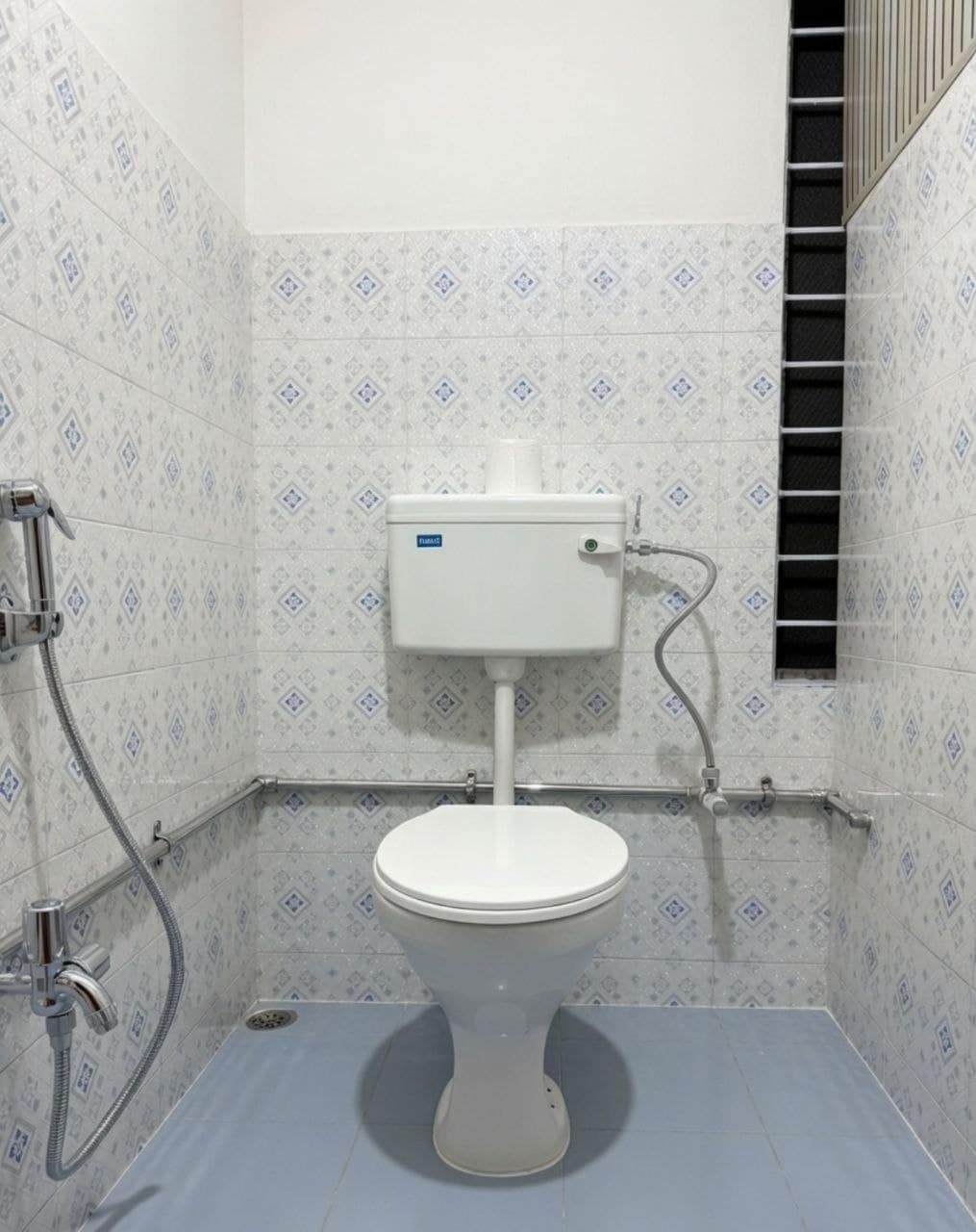Tulip Inn Rooftop 2BHK AC Kamakhya - Tap to explore photos
