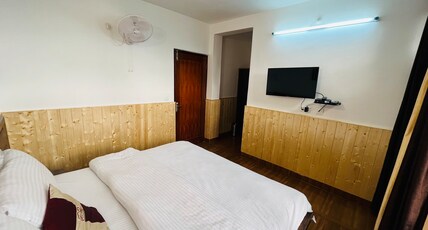 Headntail Kasauli Room Type - Room with balcony