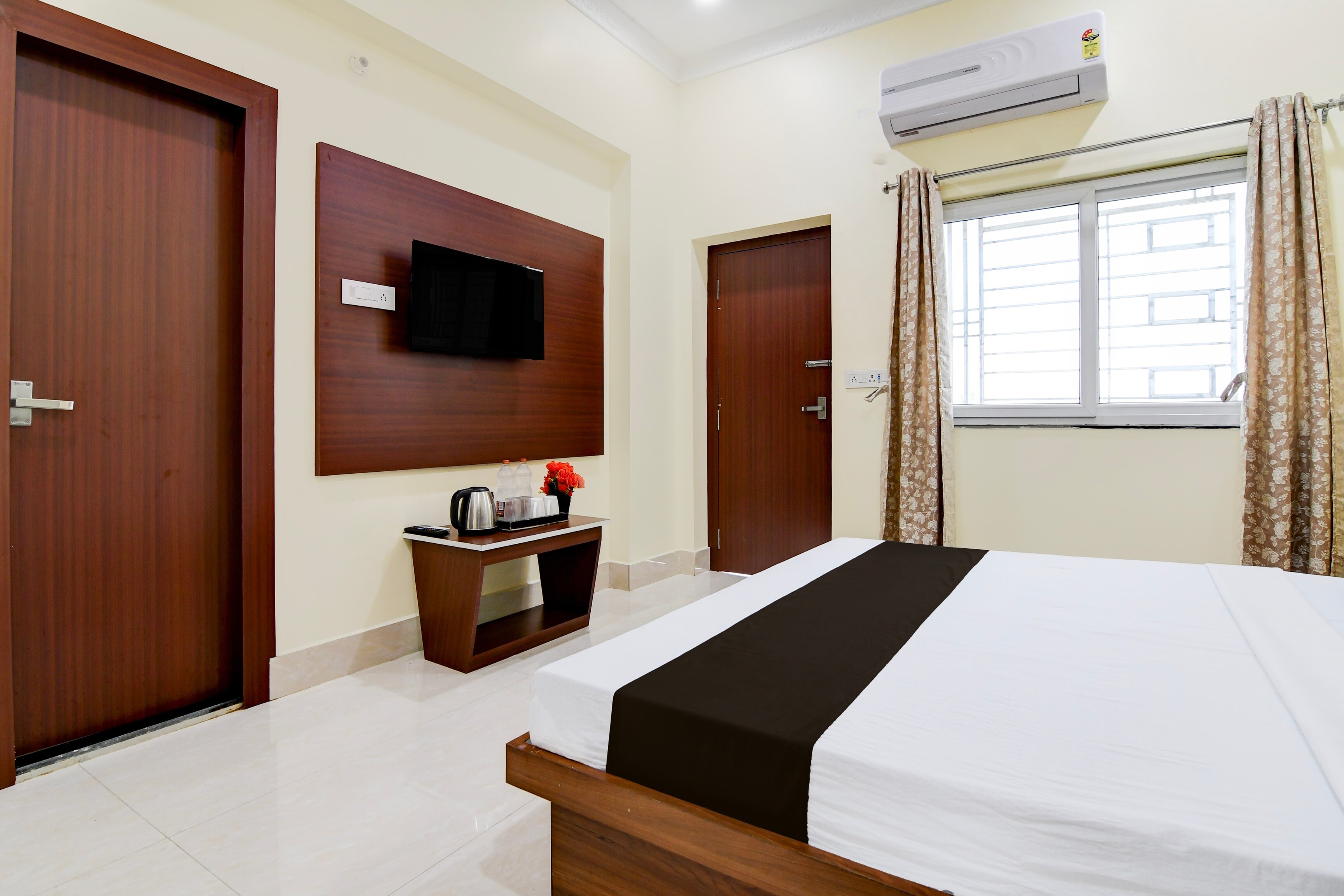 HOTEL O GATHABANDHAN - Tap to explore photos