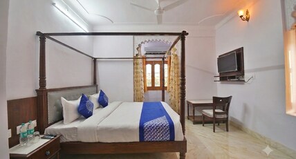 Rang Sagar Haveli - 900 Mtr. away from Lake Pichola Room Type - Super Deluxe Room With Lake View