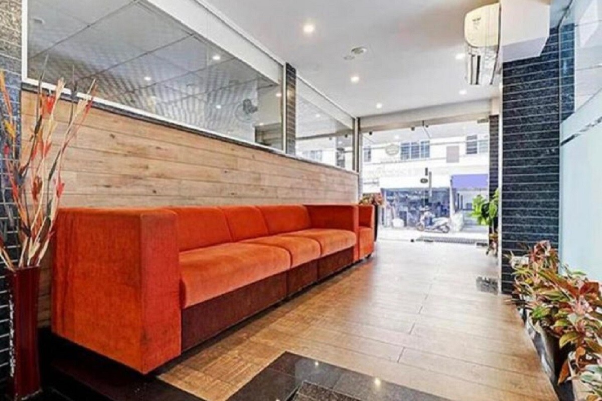 Hotel Stratford - Tap to explore photos