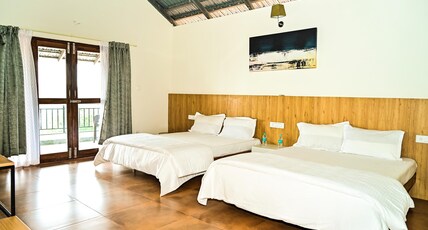 Hillock Vista Homestay by Aarika Resorts Room Type - Cozy F1
