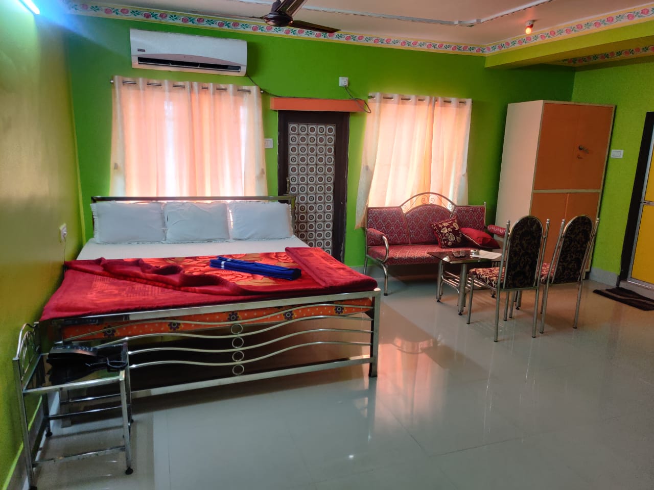 MUKTI HOTEL AND RESIDENCY - Tap to explore photos