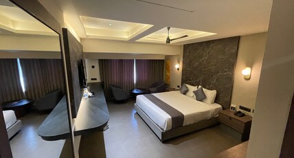 Hotel Paramount Tower Room Type - Executive Deluxe Room