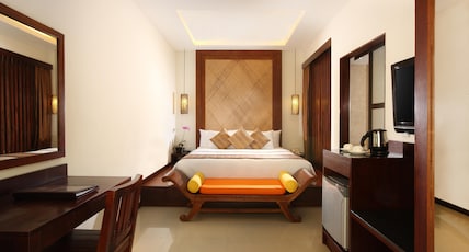Best Western Kuta Villa Room Type - Villa - 1 Queen Bed, Smoking Room, Private Mini Pool, Mini Bar, Wi-Fi, Bathtub, Full Breakfast Best Western Kuta Villa Room Type - Villa - 1 Queen Bed, Smoking Room, Private Mini Pool, Mini Bar, Wi-Fi, Bathtub, Full Breakfast
