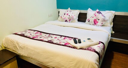 Hotel Parth Room Type - Dekuxe Double Bed Room