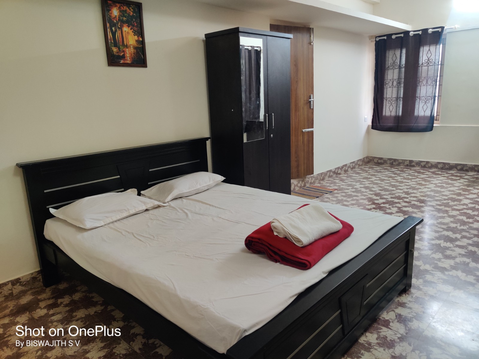 Aiswarya Inn - Tap to explore photos