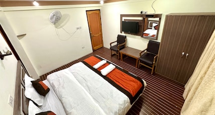 Hotel Zero Miles Kargil Room Type - Bedroom 6