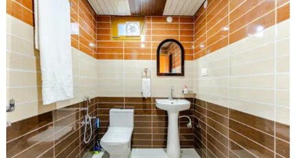 Rama Narayan Homestay Room Type - Bedroom 102
