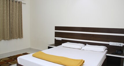 MP RESIDENCY Room Type - SUPER DELUXE TRIPLE ROOM